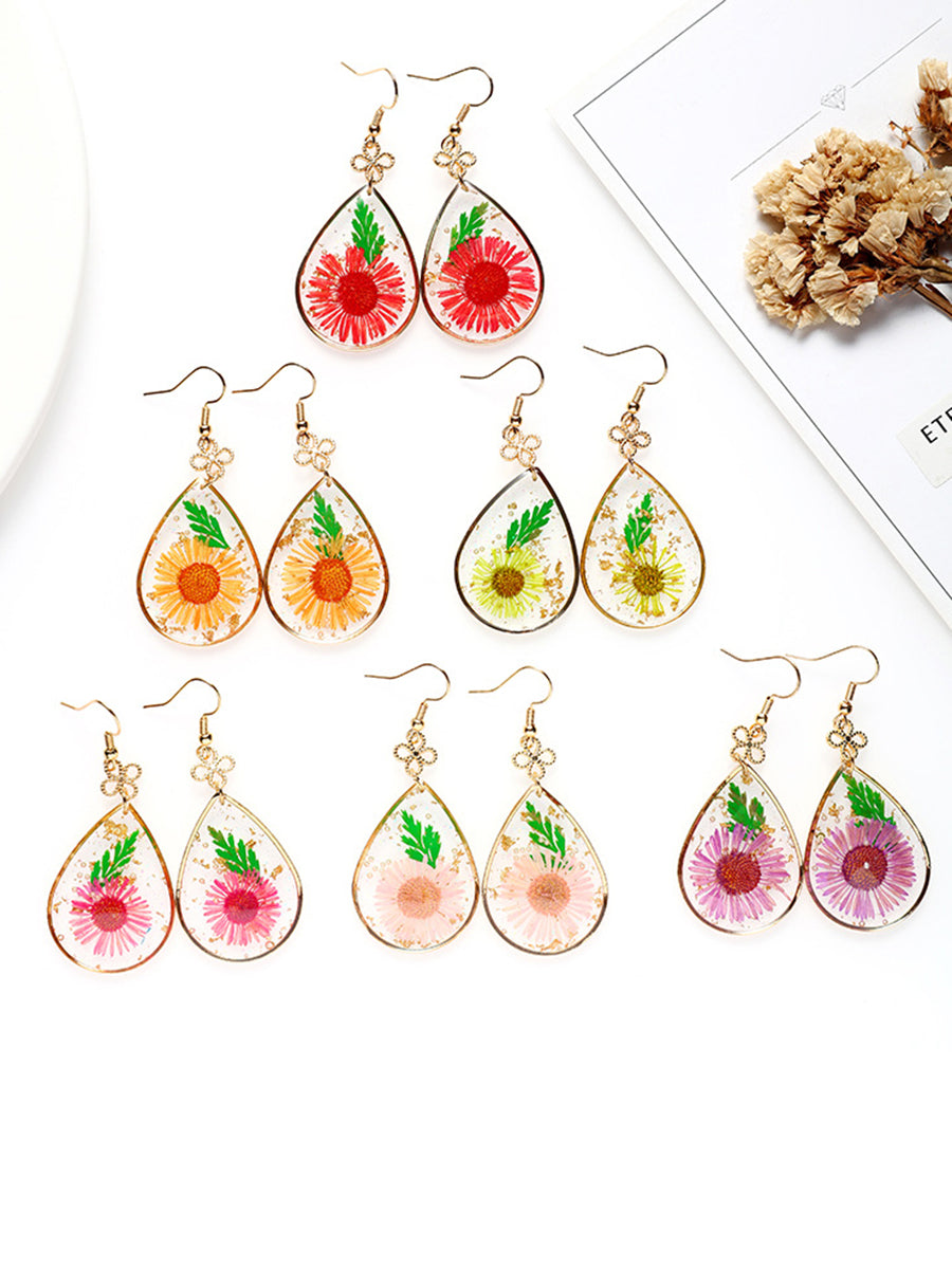 Resin Pressed Flower Earrings - Peace Knot Daisy Fleabane