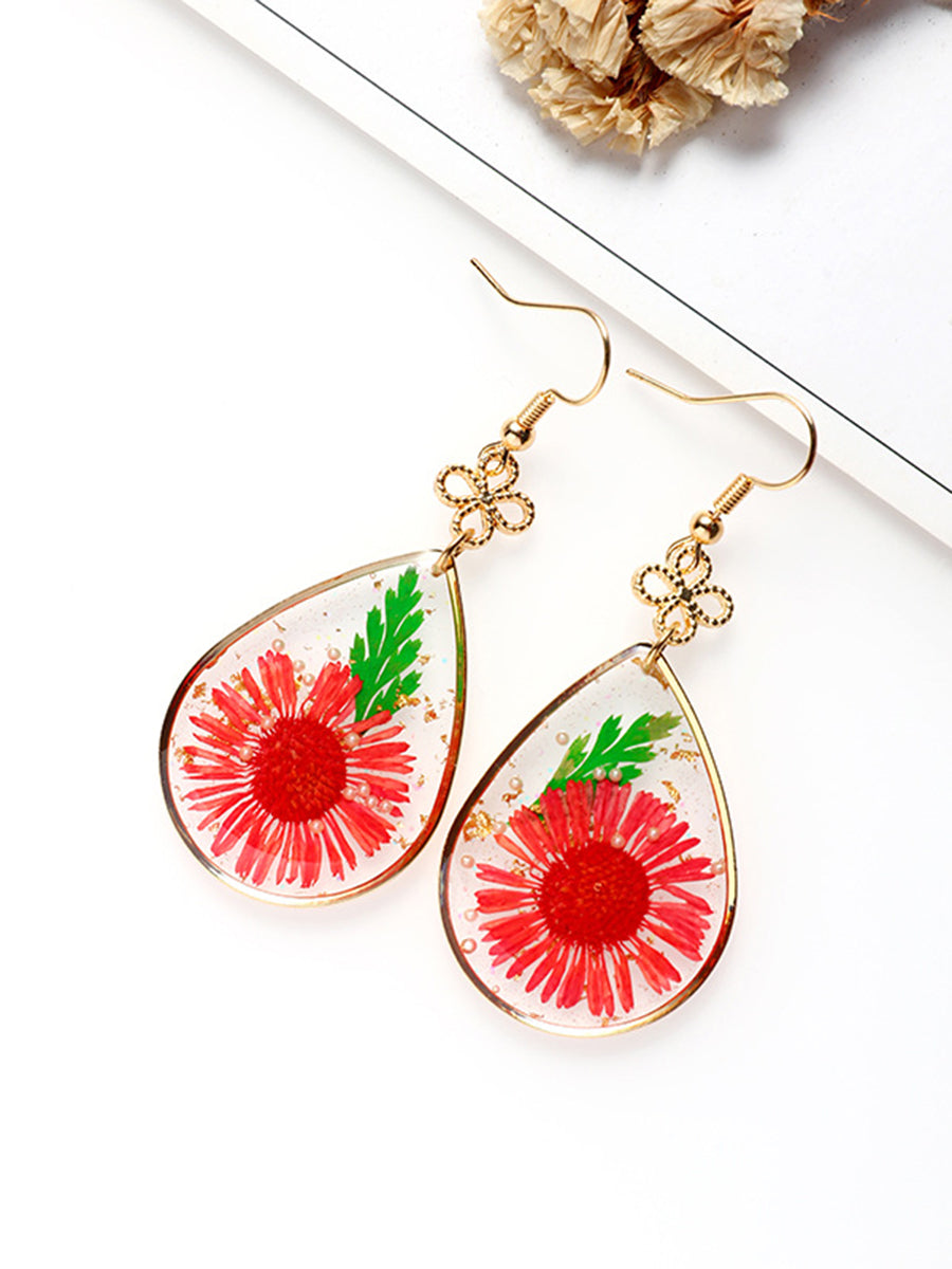 Resin Pressed Flower Earrings - Peace Knot Daisy Fleabane