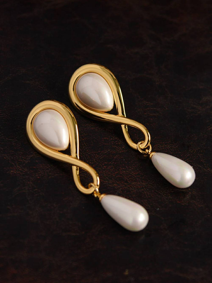 Pearl Teardrop Earrings