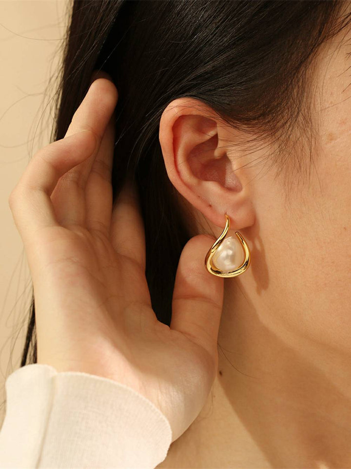 Pearl Teardrop Earrings