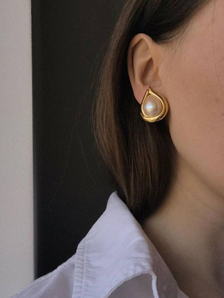 Pearl Teardrop Earrings