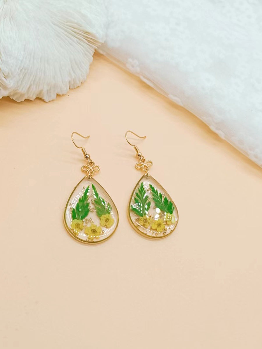 Resin Pressed Flower Earrings - Peace Knot Forget Me Not & Ferns